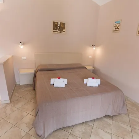 Nocleg ze śniadaniem Residenza Borgo Italico