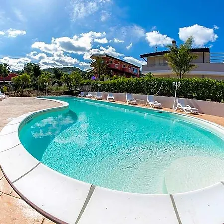 Nocleg ze śniadaniem Residenza Borgo Italico Santa Domenica (Vibo Valentia)