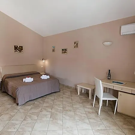 Residenza Borgo Italico Nocleg ze śniadaniem