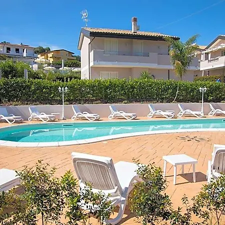 Nocleg ze śniadaniem Residenza Borgo Italico