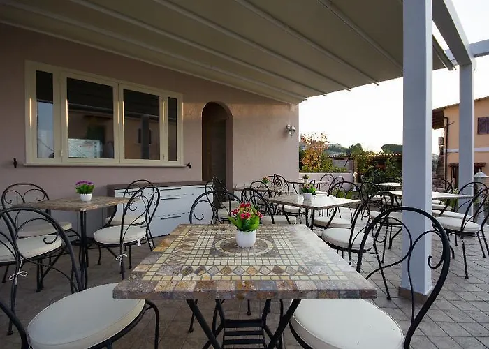 Residenza Borgo Italico לינה וארוחת בוקר