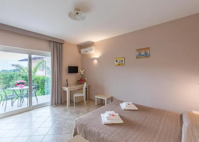 Residenza Borgo Italico 3*