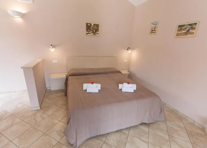 לינה וארוחת בוקר Residenza Borgo Italico